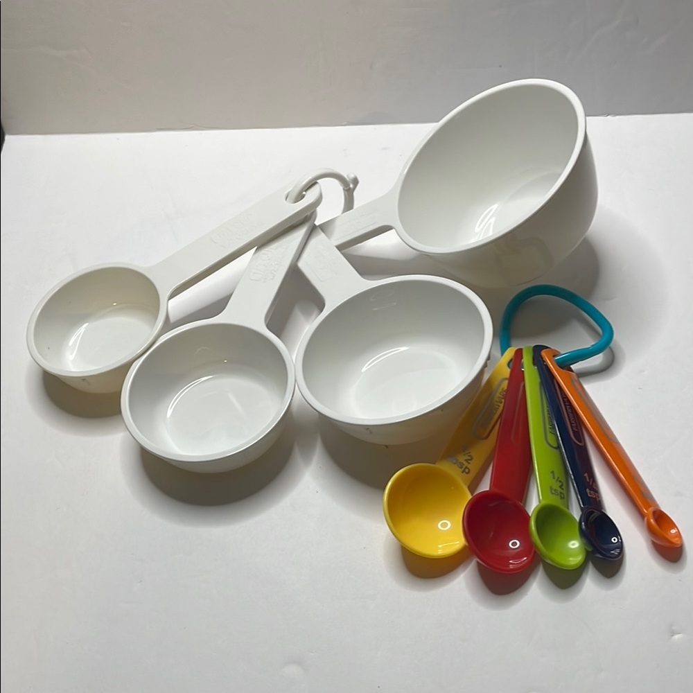 Colorful Measuring Cup and Spoon Set